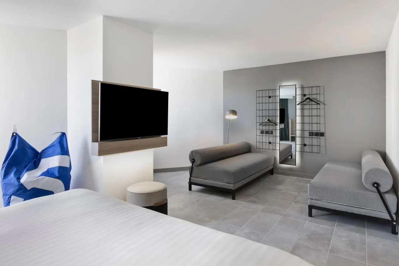 ***  Moxy La Ciotat Hotel France