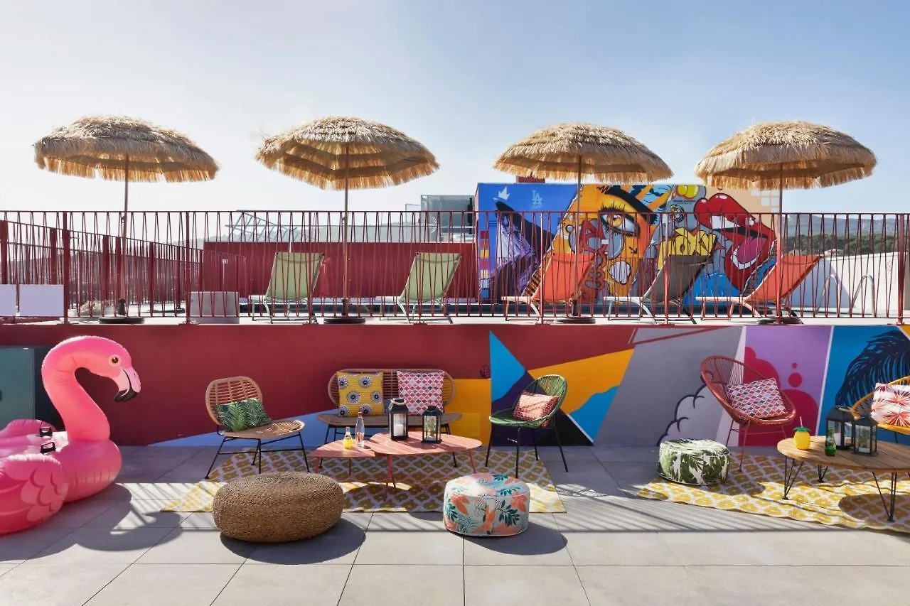 Moxy La Ciotat Hotel