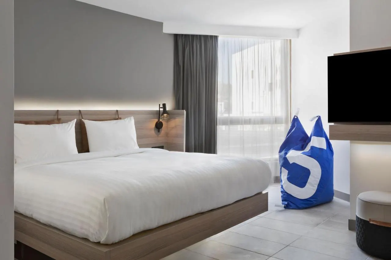 Moxy La Ciotat Hotel